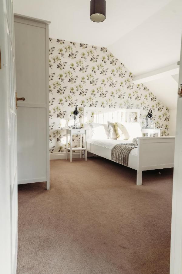 Three Wells B&B ランドリンドッド・ウェルズ エクステリア 写真
