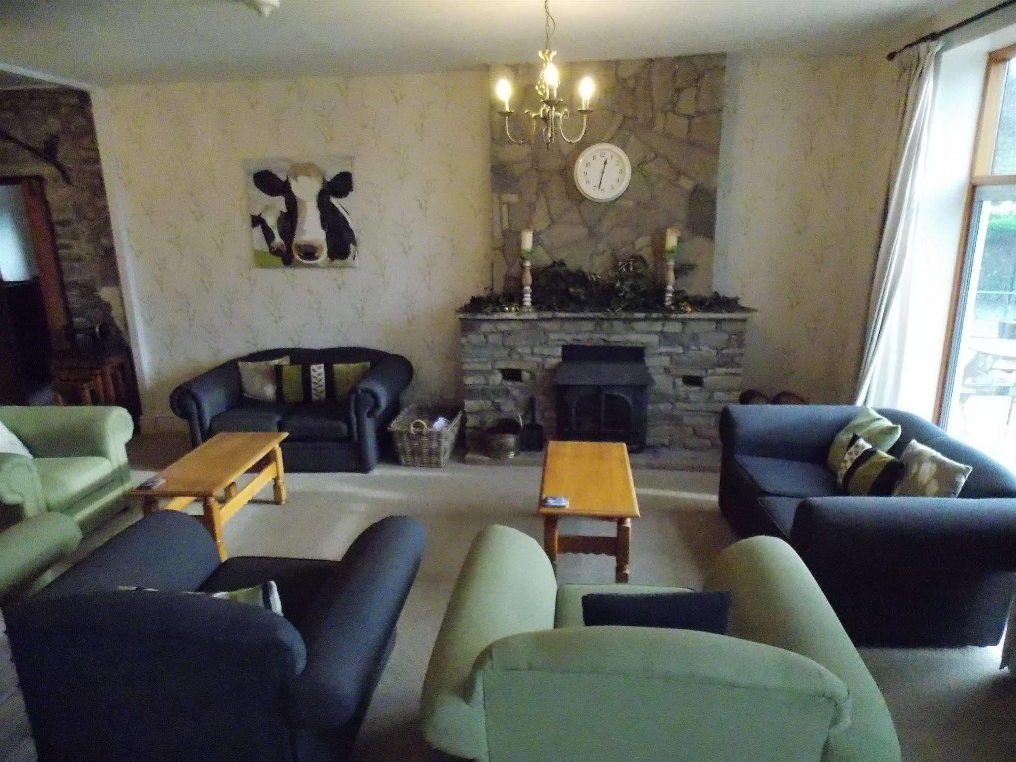Three Wells B&B ランドリンドッド・ウェルズ エクステリア 写真